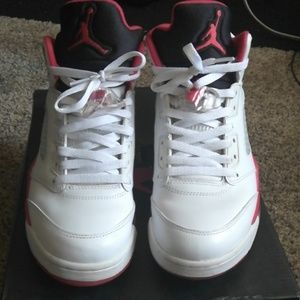 Jordan 5 fire red